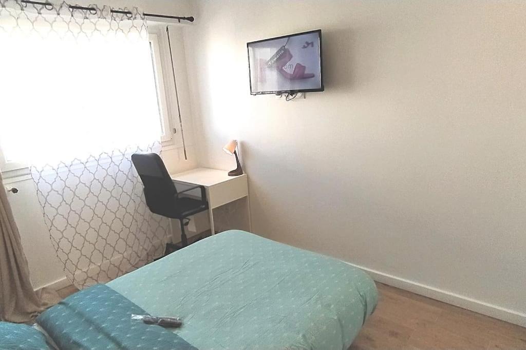 Parisian Cosy Flat With Balcony Apartment Argenteuil Bagian luar foto