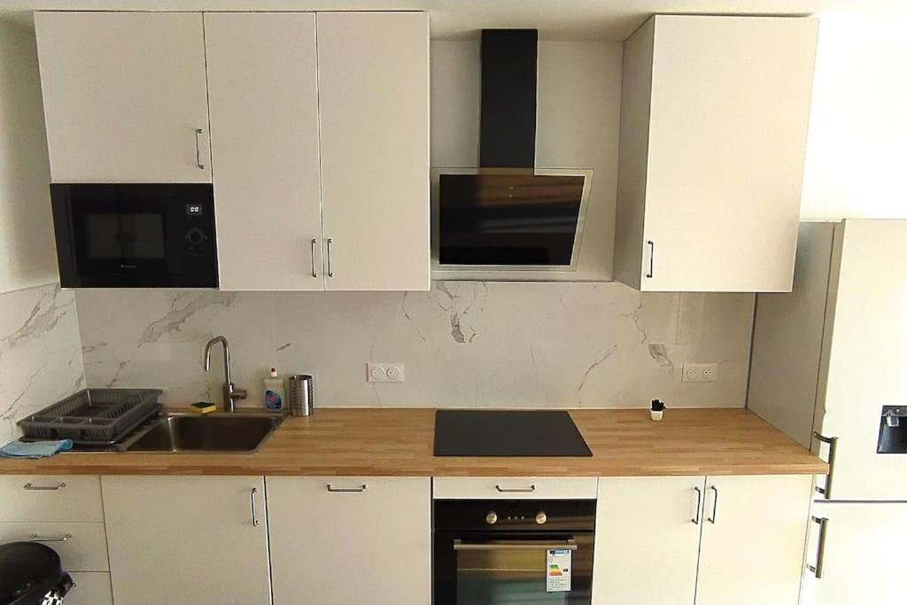 Parisian Cosy Flat With Balcony Apartment Argenteuil Bagian luar foto